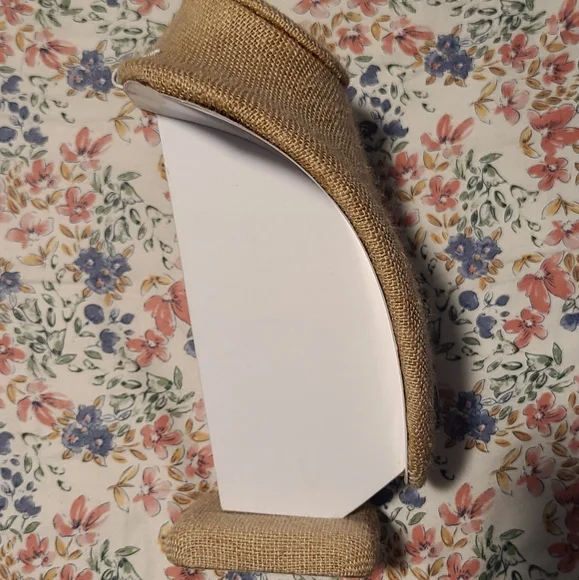 Jewelry bust - Picture 4 of 4